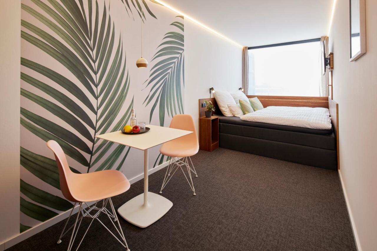 Tin Inn - Erkelenz - Das Hotel Aus Hochwertig Ausgebauten Ueberseecontainern Extérieur photo